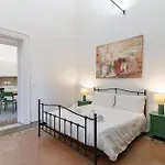Kleosuites